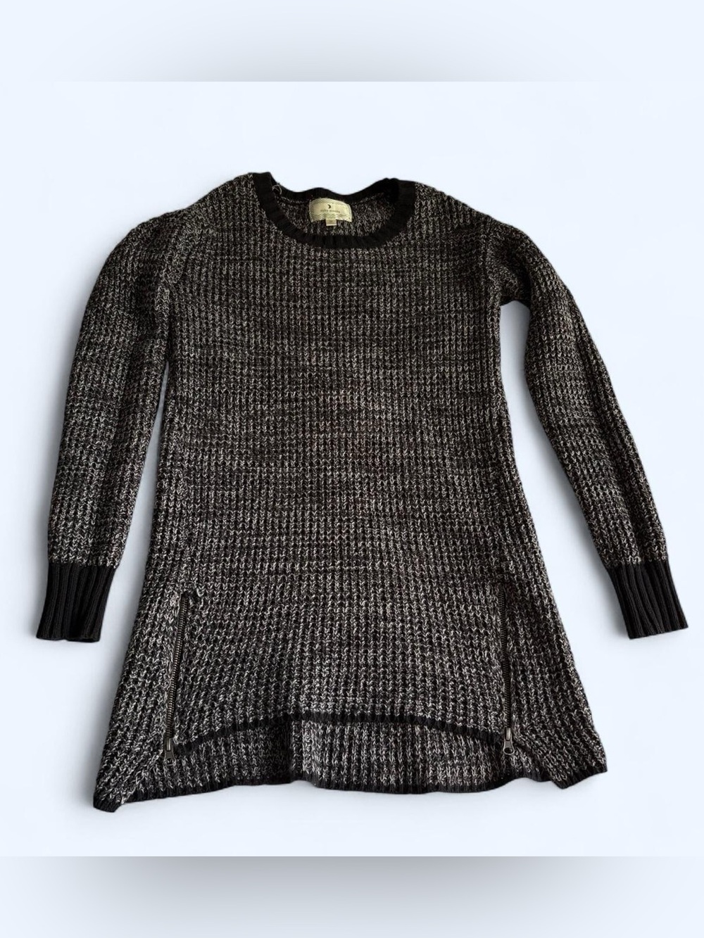 Crewneck knit Sweater - Black & Gray with zipper details